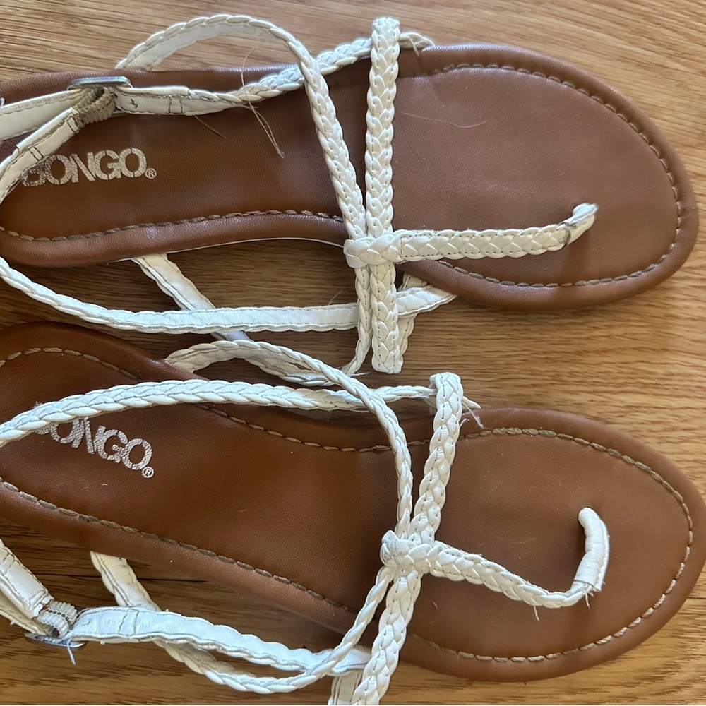 Bongo White Braided Sandals size 8